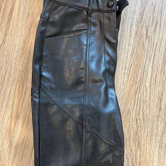 Wilfred Rebel Leather Pants - Picture 2 of 4